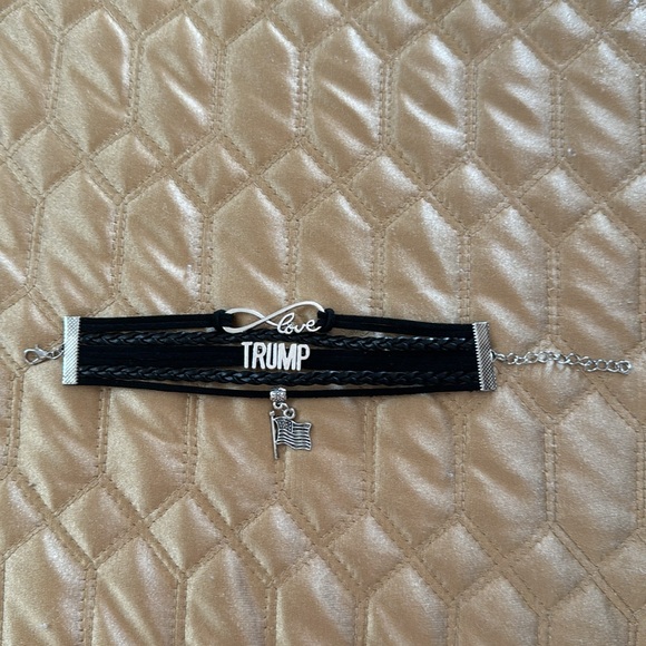 Trump bracelet love charm American flag charm patriotic Maga new - Picture 2 of 5